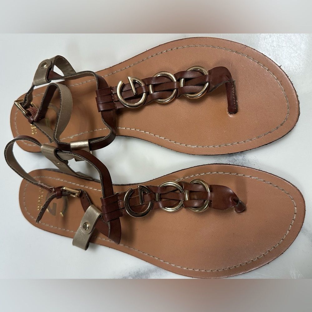 Guess Brown & Gold Thong Sandals Size 9 - Picture 2 of 4
